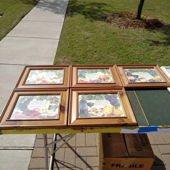 SET OF FIVE WATERCOLOR WINE PRINTS IN STEPPED PINE WOOD FRAMES WITH GLASS - Picture 2 of 16